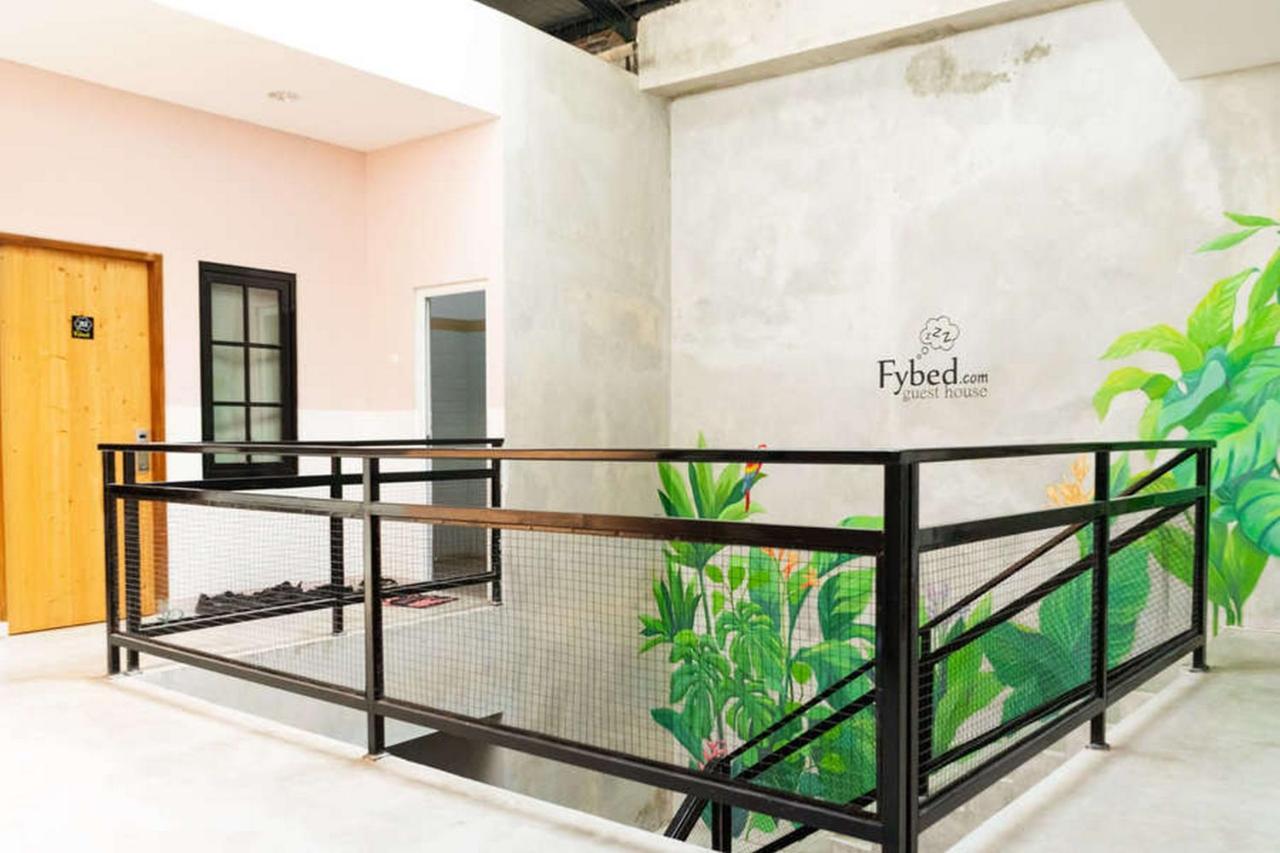 Hotel RedDoorz near Sam Poo Kong 3 Semarang Zewnętrze zdjęcie