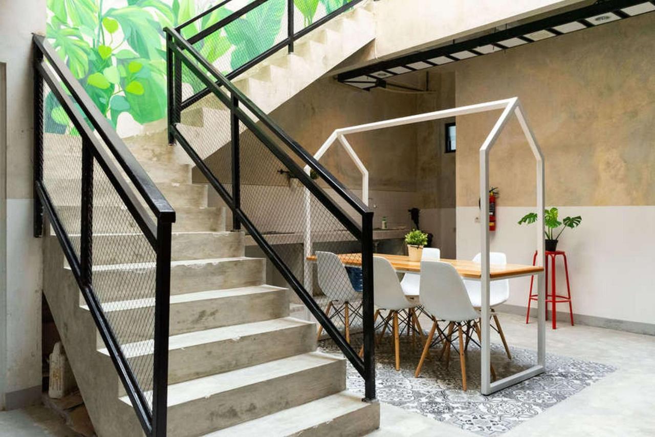 Hotel RedDoorz near Sam Poo Kong 3 Semarang Zewnętrze zdjęcie